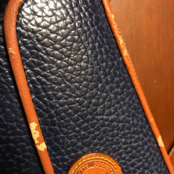 Dooney & Bourke clutch wallet - Picture 5 of 5